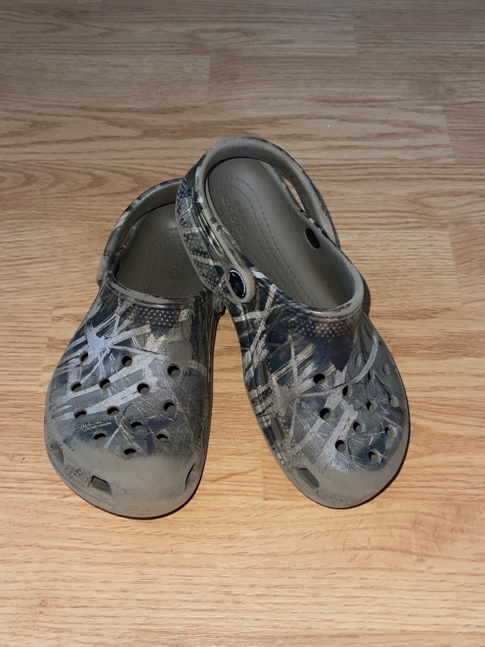 CROCS Little Boy Size 13 Camo Play Condition Slip On Sandals / Shoes